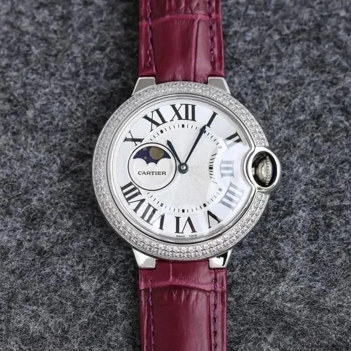 Cartier men's and women's watches view 9